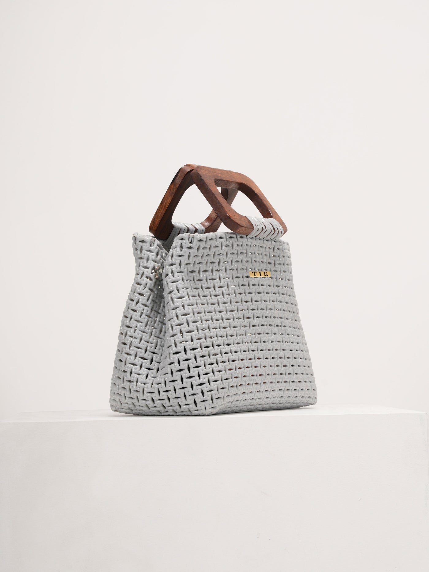 D-Clasp Wire Bag | variant: Grey