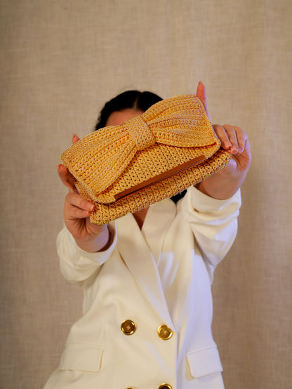 Bow Clutch