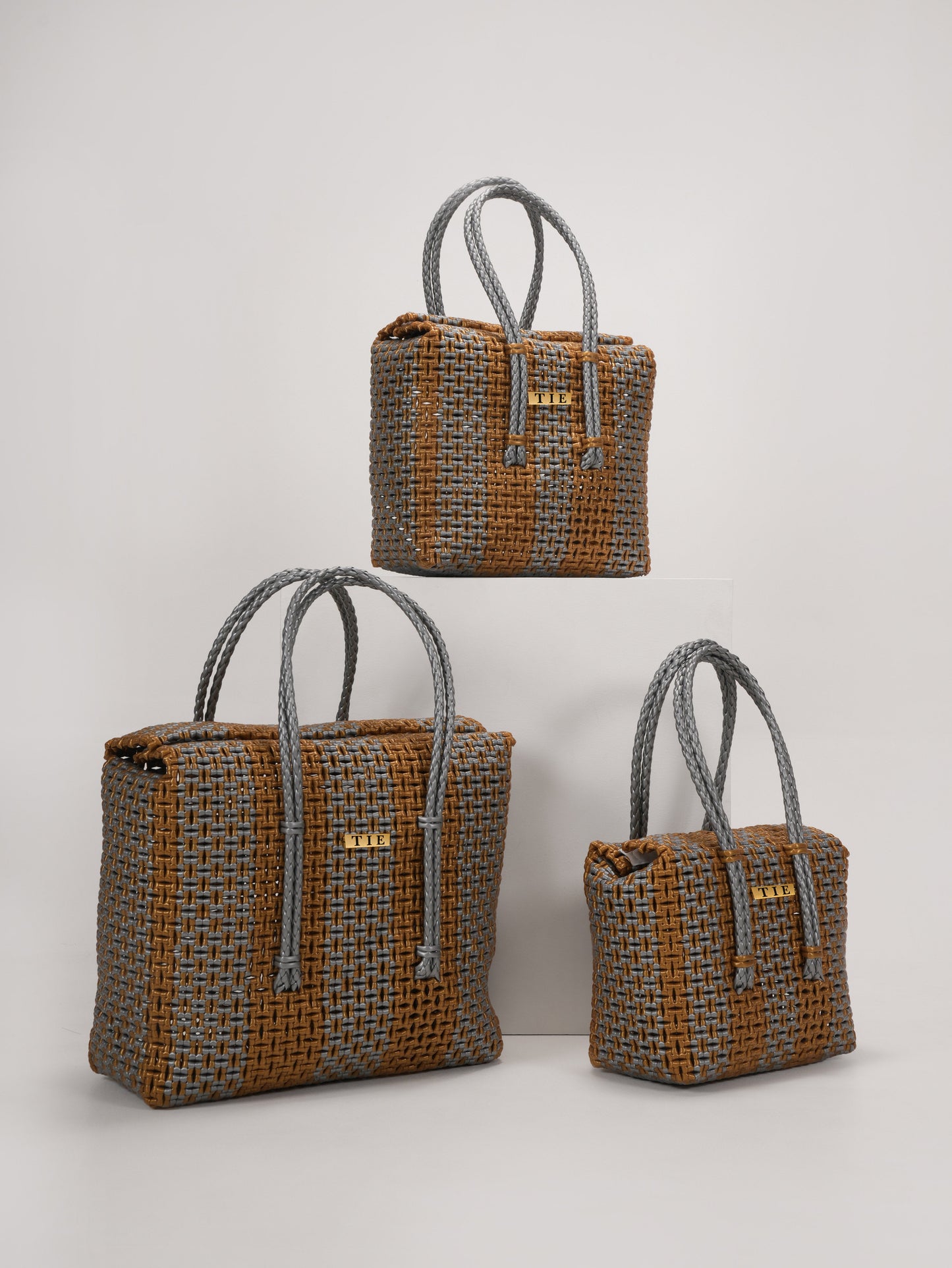 Closeweave Wire Basket - Gold & Silver