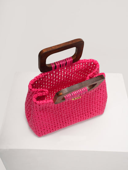 D-Clasp Pink Wire Bag