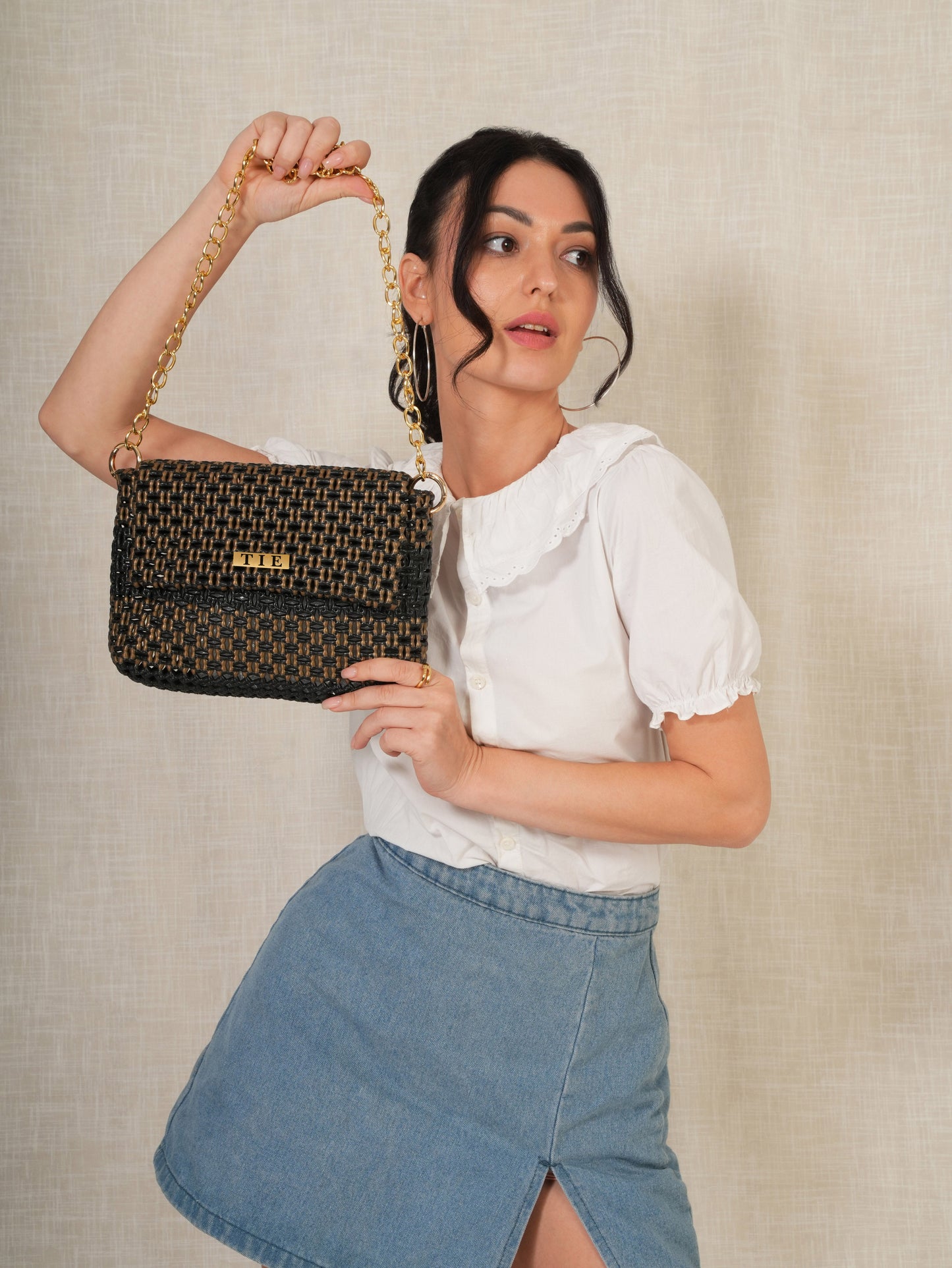 Juno Black & Gold Wire Sling