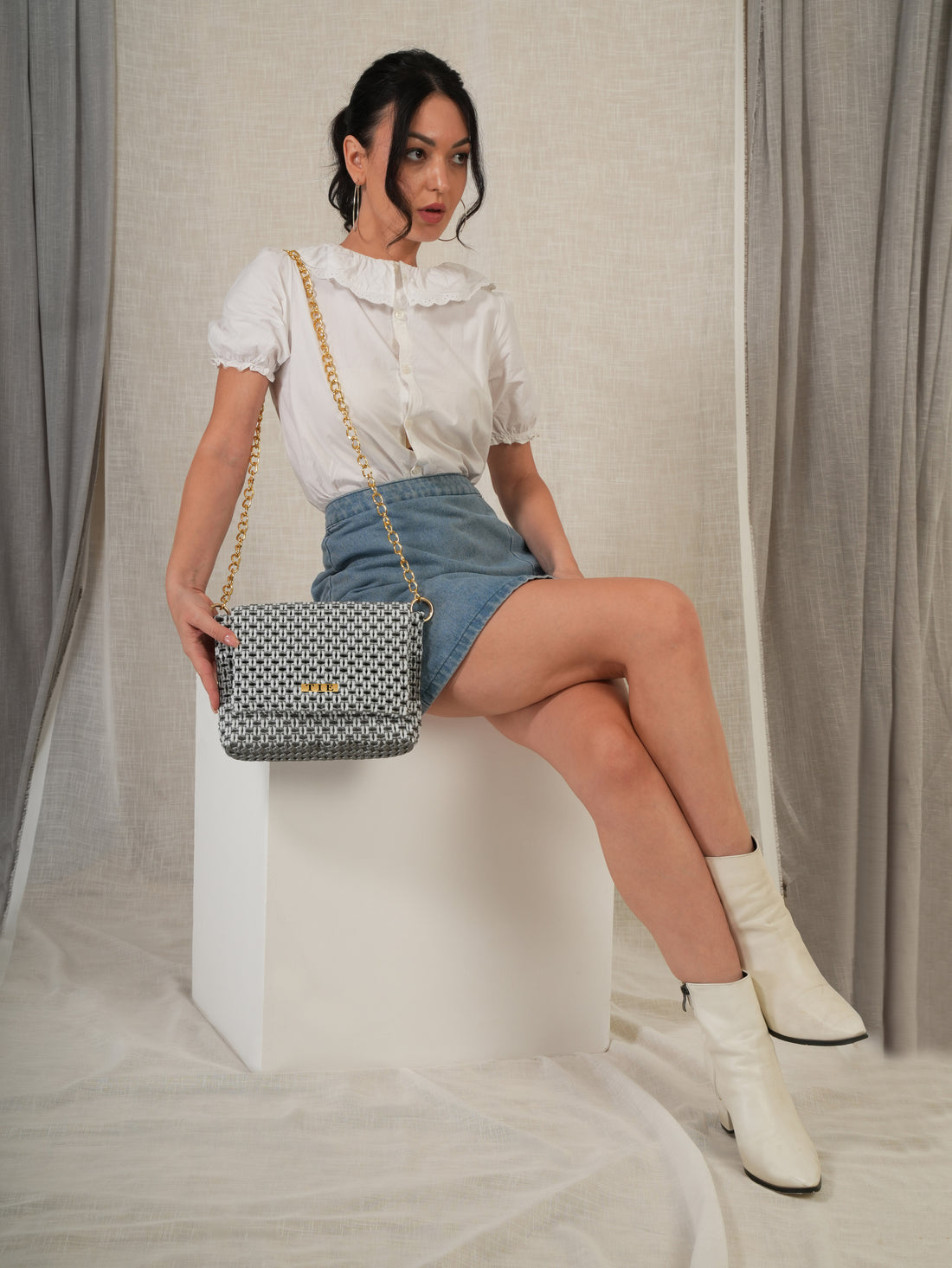 Juno White & Grey Wire Sling | variant: White & Grey